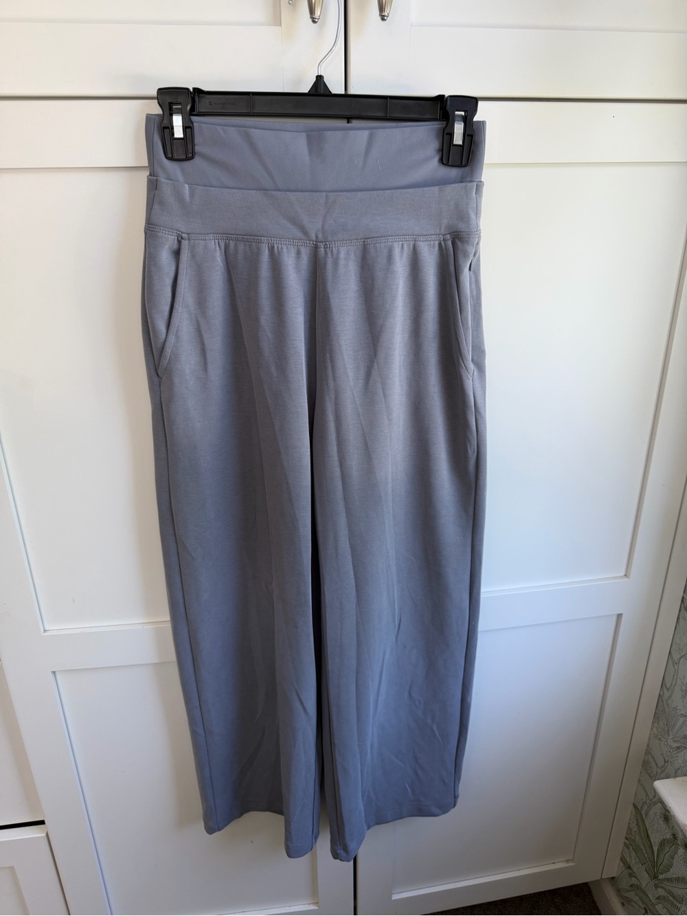 Athleta Wide-Leg Pull-On Pants in Gray Blue
